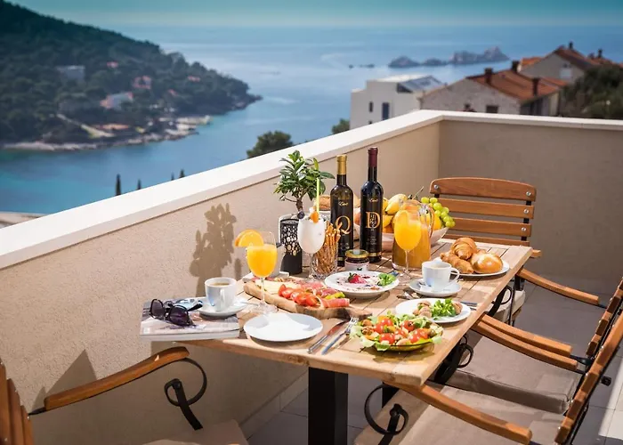 Luxury Apartment Edi
